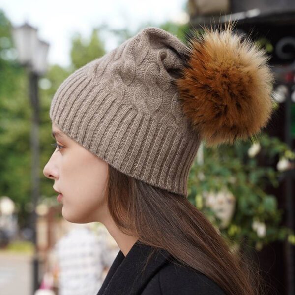 Ryu Pure Cashmere Beanie - Image 4