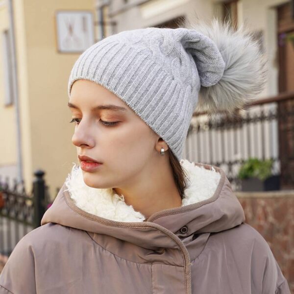 Ryu Pure Cashmere Beanie - Image 3