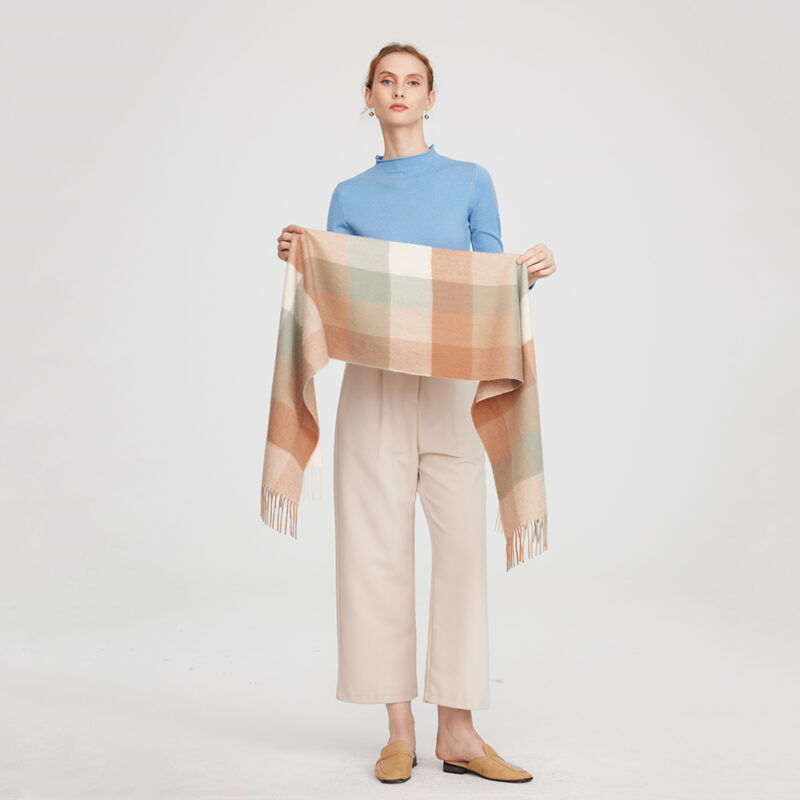 Eva Pure Cashmere Checked Tasseled Scarf - Laurel Green - Image 2