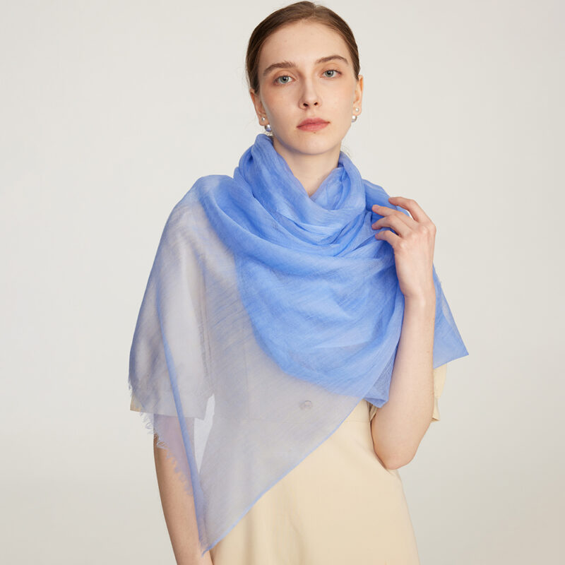 Sciarpa a portafoglio in puro cashmere di Aani - immagine 4