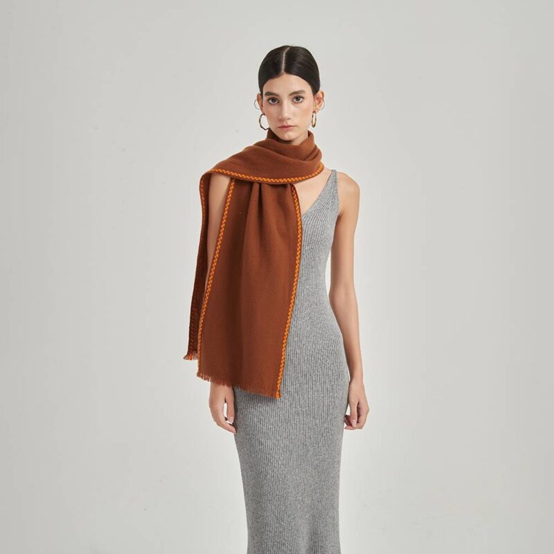 Sciarpa Cynthia in cashmere - immagine 2