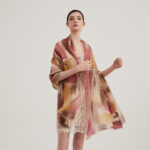 Echarpe en cachemire Kaela Featherlight