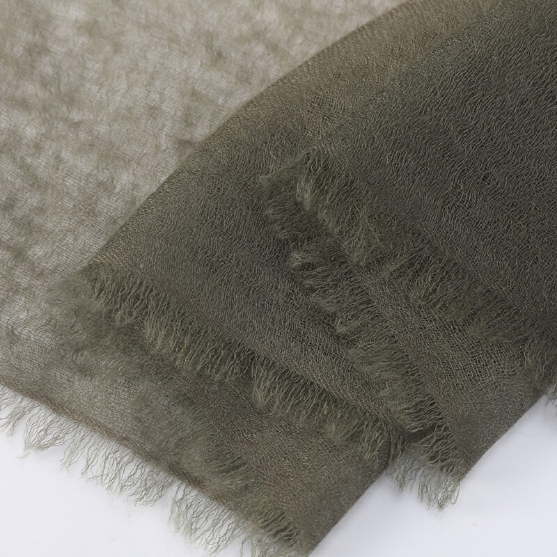 Sciarpa Lora Gradient Featherlight in cashmere - immagine 7