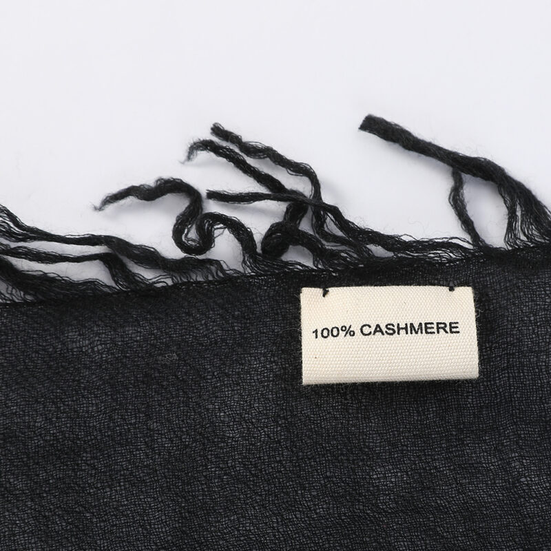 Écharpe en cachemire Yasna Featherlight – Image 6