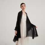 Sciarpa Amelia in lana leggera come una piuma