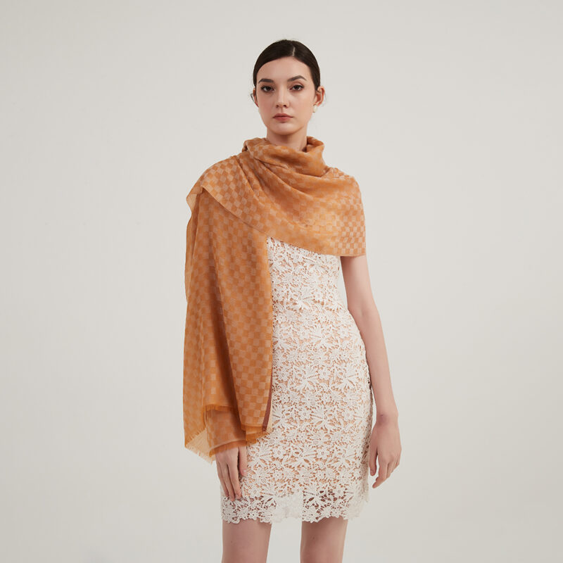 Luci Featherlight, sciarpa in cashmere a portafoglio - immagine 3