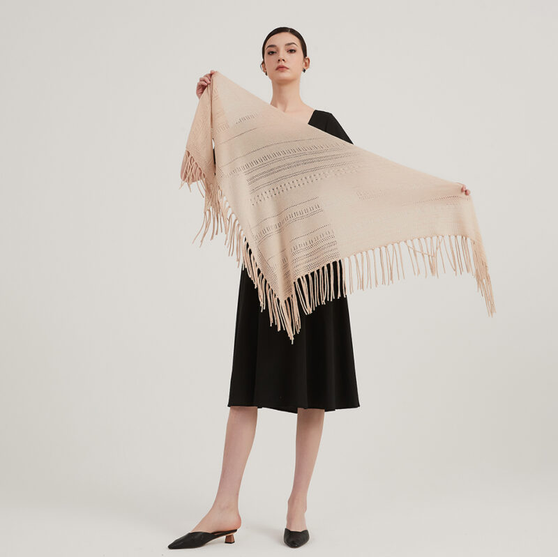 Sciarpa in cashmere a triangolo Callie - immagine 2