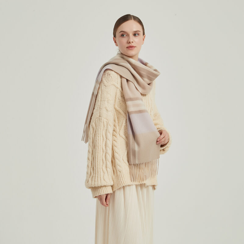 Delia Check Cashmere Scarf - Image 4