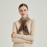 Hom Keyhole Cashmere Scarf