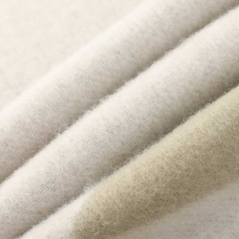 Jules Lambswool Scarf - Green - Image 6