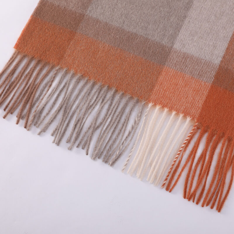 Della Check Cashmere Scarf - Image 5