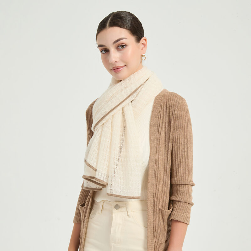 Vella Airweave Cashmere Scarf - White - Image 3